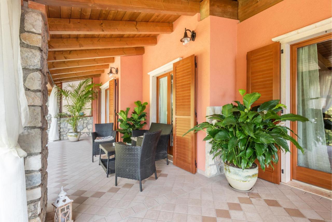 Casa Francesca Relax Apartment Limone sul Garda Exterior photo