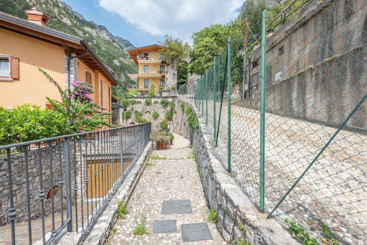 Casa Francesca Relax Apartment Limone sul Garda Exterior photo