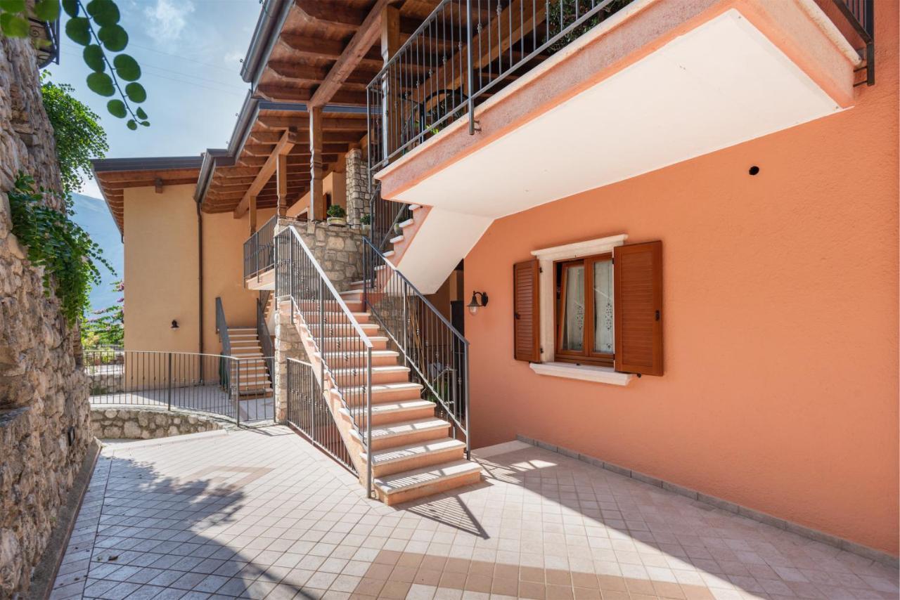 Casa Francesca Relax Apartment Limone sul Garda Exterior photo