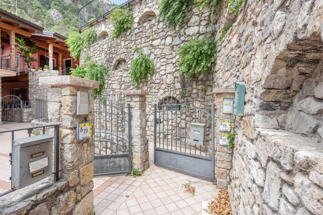 Casa Francesca Relax Apartment Limone sul Garda Exterior photo